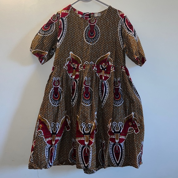 African dress - Picture 1 of 4